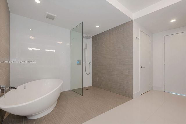 300 Sunny Isles Blvd 4-805, Sunny Isles Beach, FL 33160