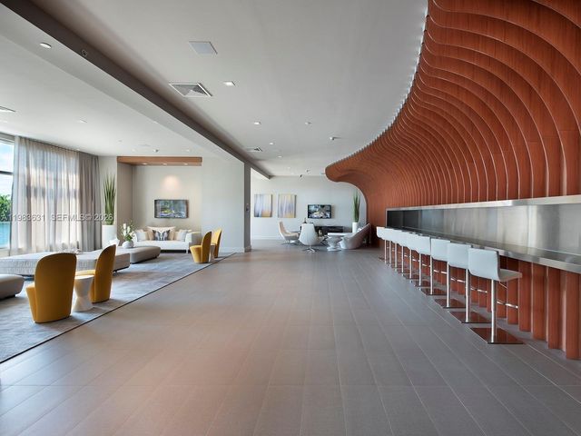 300 Sunny Isles Blvd 4-805, Sunny Isles Beach, FL 33160