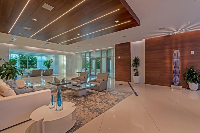 300 Sunny Isles Blvd 4-805, Sunny Isles Beach, FL 33160