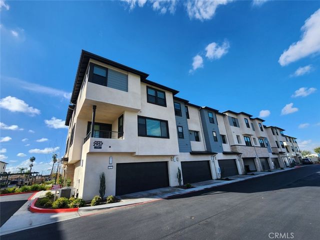 2957 W Lincoln Avenue 3, Anaheim, CA 92801