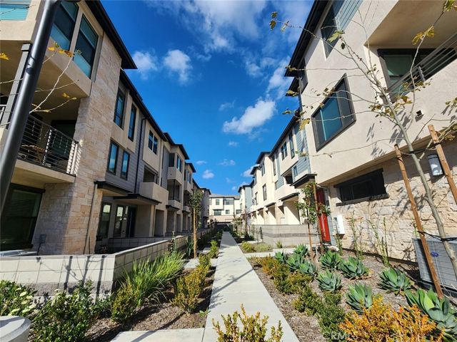 2957 W Lincoln Avenue 3, Anaheim, CA 92801