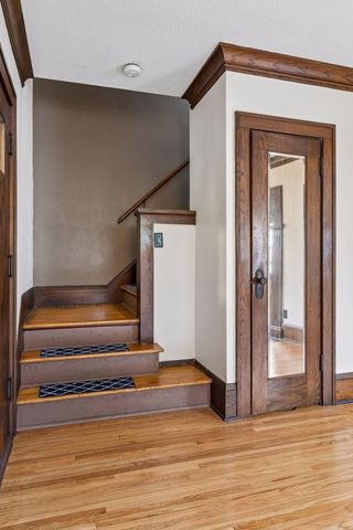 524 Lexington Parkway N, Saint Paul, MN 55104