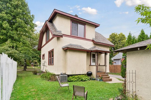 524 Lexington Parkway N, Saint Paul, MN 55104