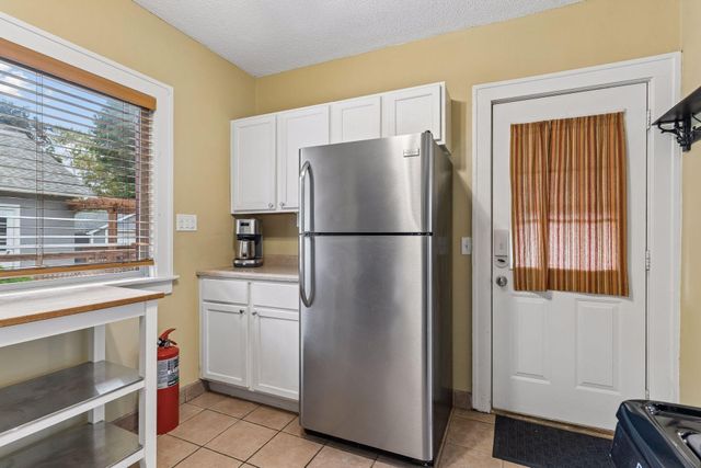 524 Lexington Parkway N, Saint Paul, MN 55104