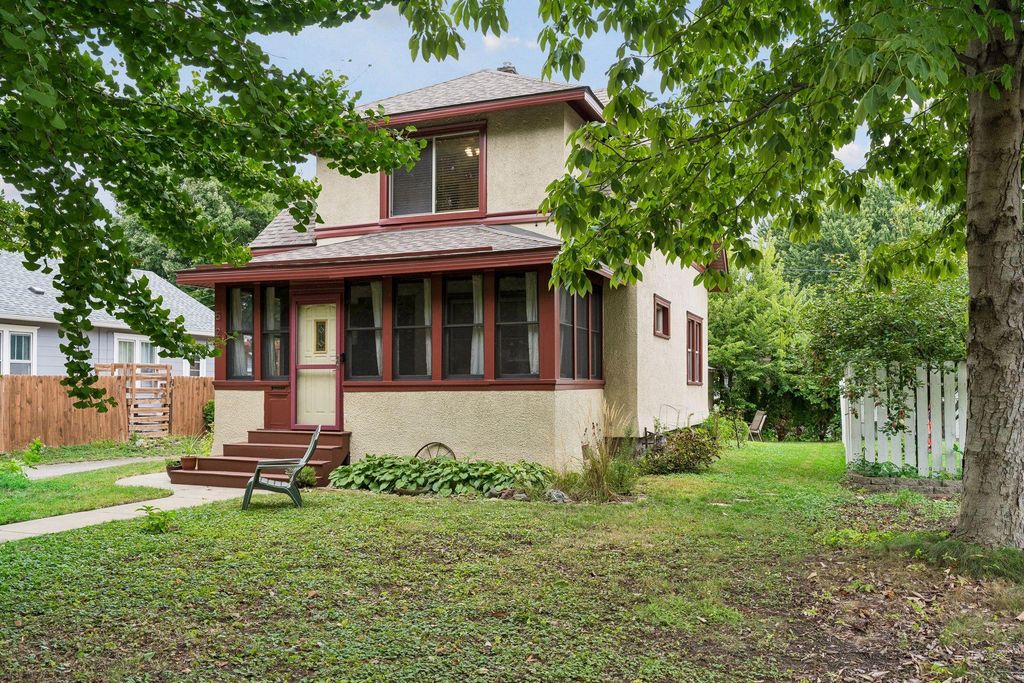 524 Lexington Parkway N, Saint Paul, MN 55104 — photo 2