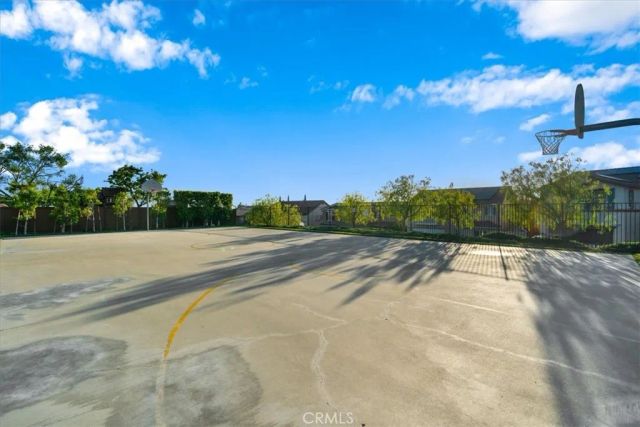 13040 Angeles Trail Way, Sylmar, CA 91342