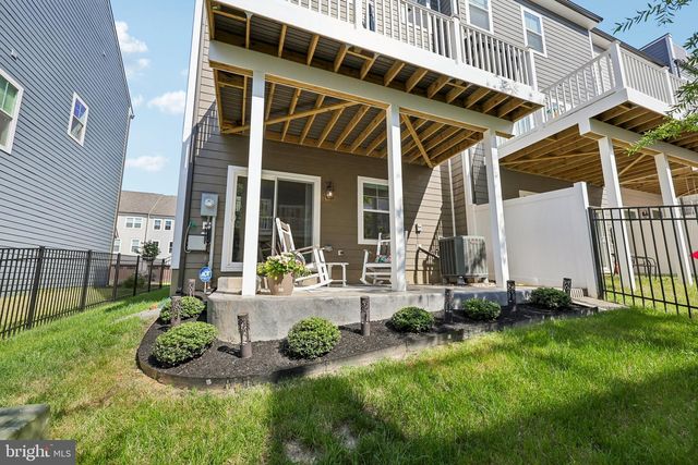 1756 BLUE SPRUCE ST, Dumfries, VA 22026