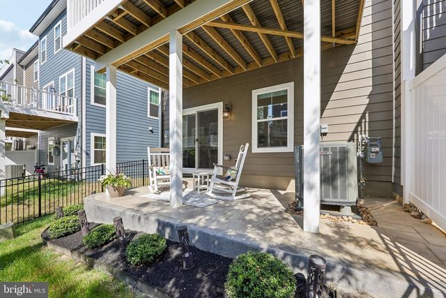 1756 BLUE SPRUCE ST, Dumfries, VA 22026