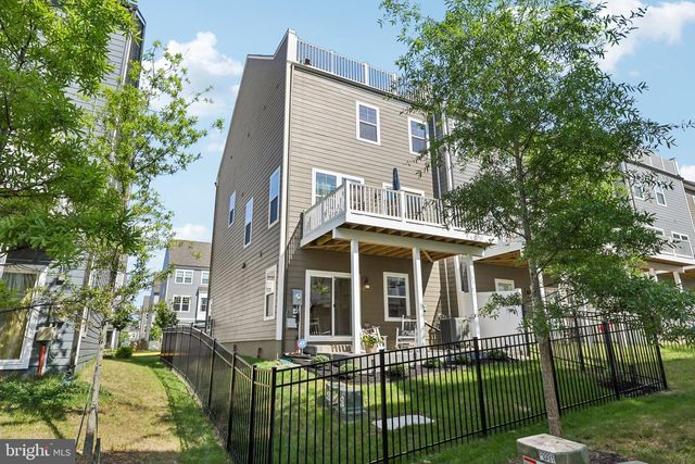 1756 BLUE SPRUCE ST, Dumfries, VA 22026