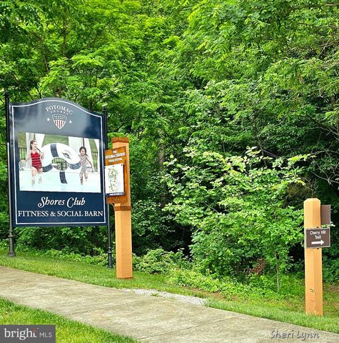 1756 BLUE SPRUCE ST, Dumfries, VA 22026