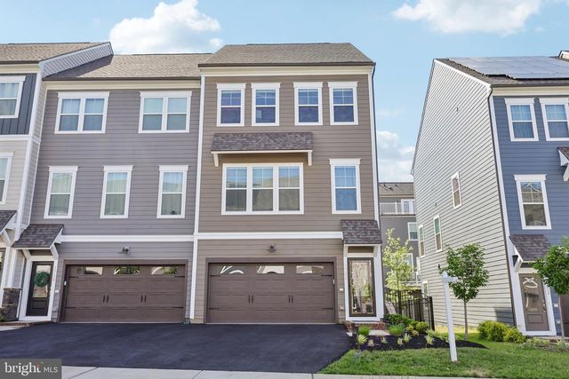 1756 BLUE SPRUCE ST, Dumfries, VA 22026
