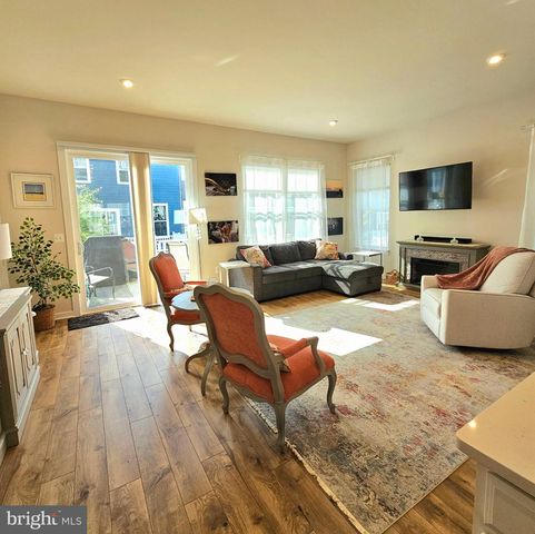 1756 BLUE SPRUCE ST, Dumfries, VA 22026
