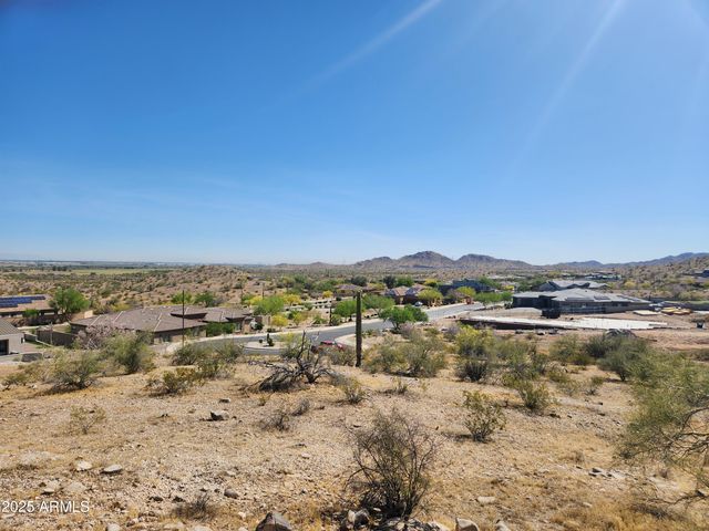 17929 W ESTES Way, Goodyear, AZ 85338