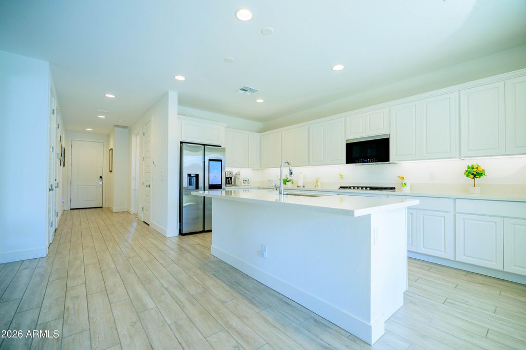 Image 15 of property listing at 21513 E SPARROW Drive, Queen Creek, AZ 85142