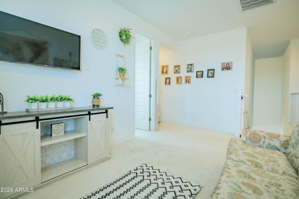 Image 30 of property listing at 21513 E SPARROW Drive, Queen Creek, AZ 85142