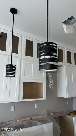 3900 Surmise Street, El Paso, TX 79938