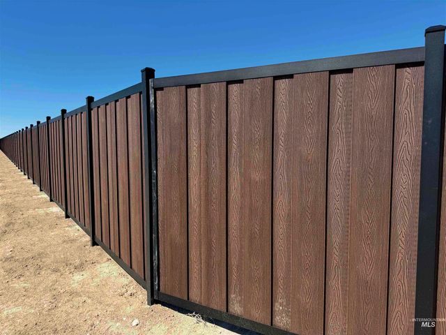 3705 N 2416 E, Filer, ID 83328