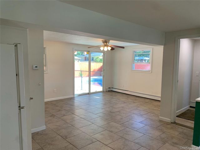 1671 Claas Avenue, Holbrook, NY 11741