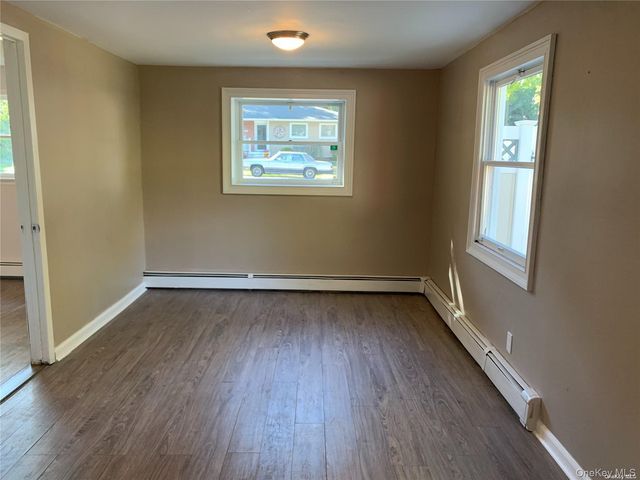 1671 Claas Avenue, Holbrook, NY 11741