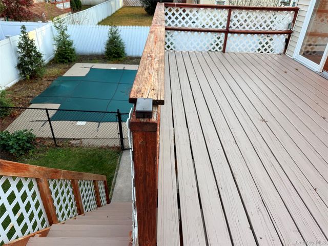 1671 Claas Avenue, Holbrook, NY 11741