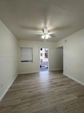 200 NW 13th St 5, Miami, FL 33136