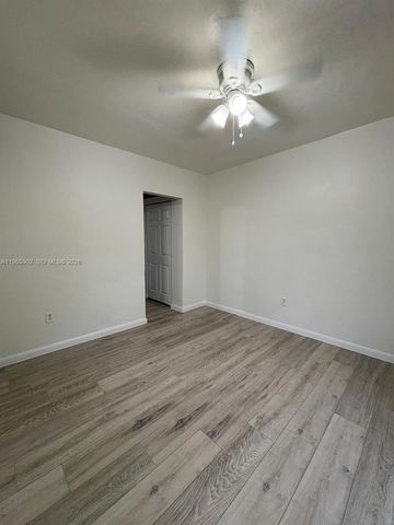 200 NW 13th St 5, Miami, FL 33136