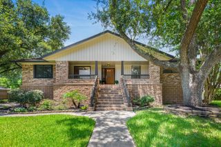 321 Empress Lane, League City, TX 77573