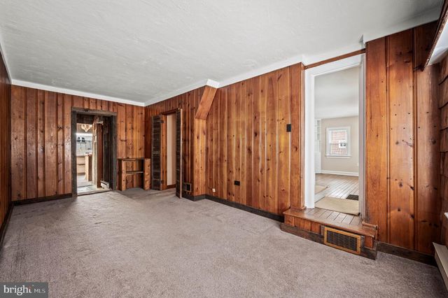 104 S 5 POINTS RD, West Chester, PA 19382