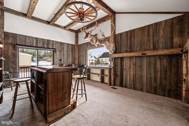 104 S 5 POINTS RD, West Chester, PA 19382