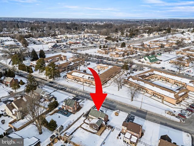 104 S 5 POINTS RD, West Chester, PA 19382