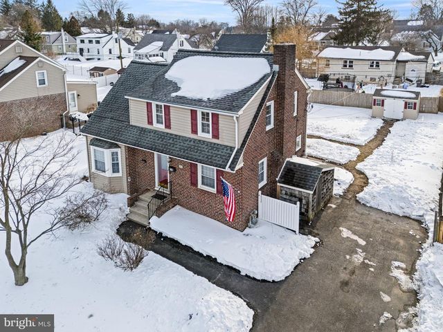 104 S 5 POINTS RD, West Chester, PA 19382