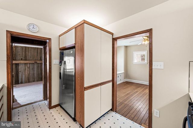 104 S 5 POINTS RD, West Chester, PA 19382