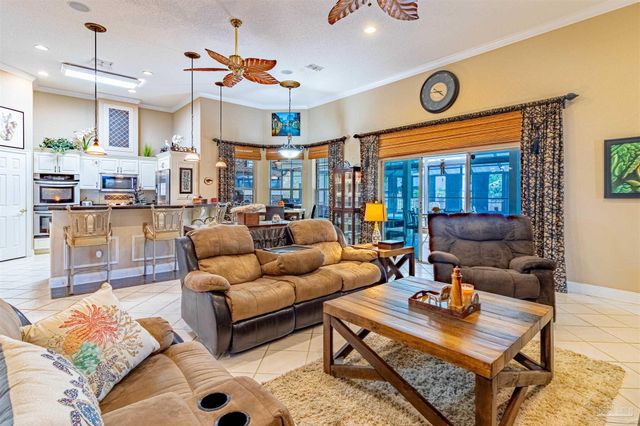 2628 Holley Club Dr, Navarre, FL 32566