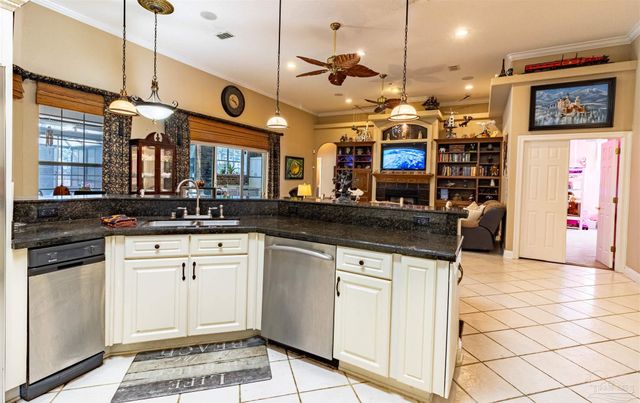 2628 Holley Club Dr, Navarre, FL 32566