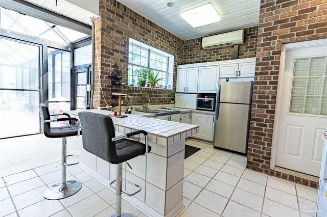 2628 Holley Club Dr, Navarre, FL 32566