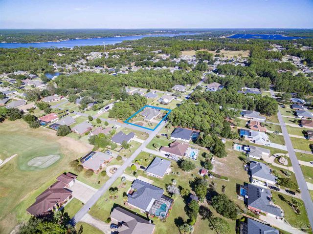 2628 Holley Club Dr, Navarre, FL 32566