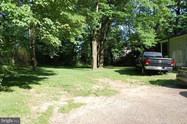 314 E PARK AVE, Sellersville, PA 18960