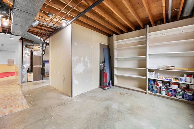 1139 E HIDDEN VALLEY DR, Sandy, UT 84094