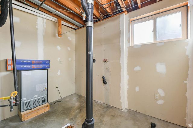 1139 E HIDDEN VALLEY DR, Sandy, UT 84094