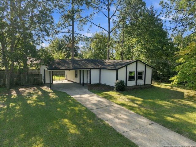 3701 Leonard Place, Hope Mills, NC 28348