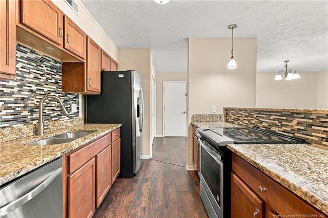 3701 Leonard Place, Hope Mills, NC 28348