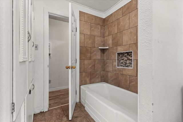 1105 E Cardwell Street, Brownfield, TX 79316