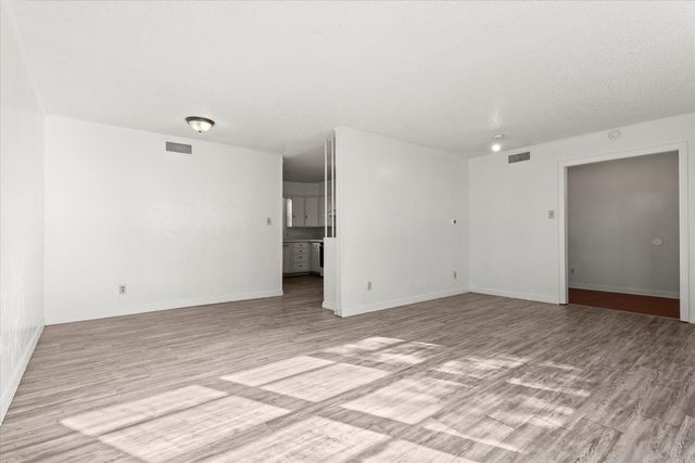 1105 E Cardwell Street, Brownfield, TX 79316