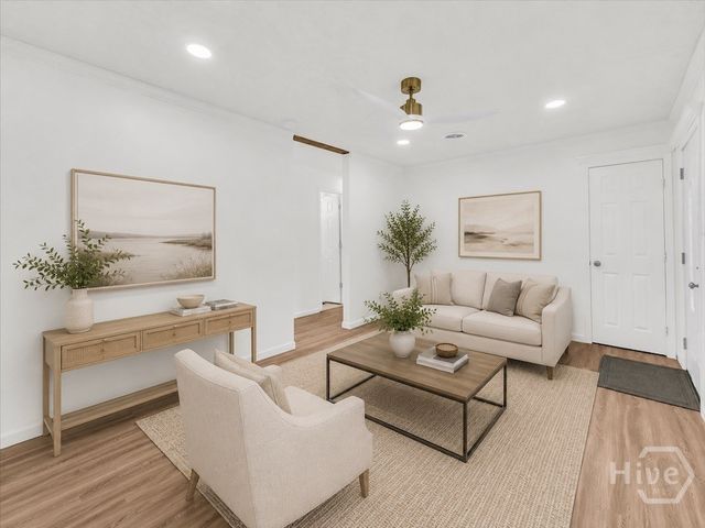 2217 Vicksburg Drive, Savannah, GA 31404