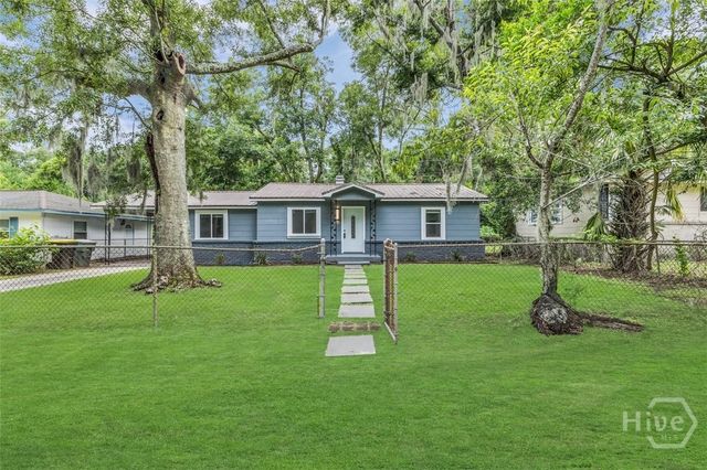 2217 Vicksburg Drive, Savannah, GA 31404