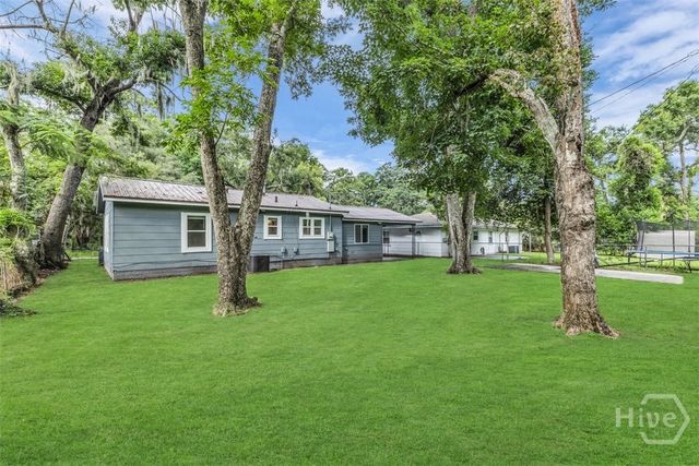 2217 Vicksburg Drive, Savannah, GA 31404
