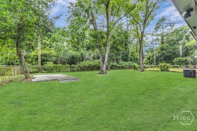 2217 Vicksburg Drive, Savannah, GA 31404