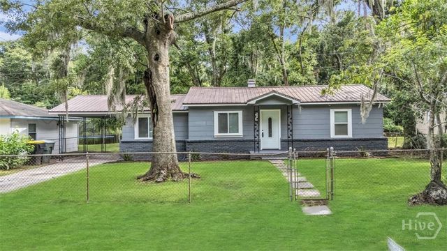 2217 Vicksburg Drive, Savannah, GA 31404