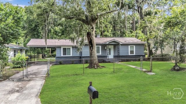 2217 Vicksburg Drive, Savannah, GA 31404