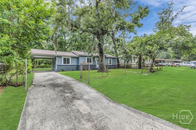 2217 Vicksburg Drive, Savannah, GA 31404